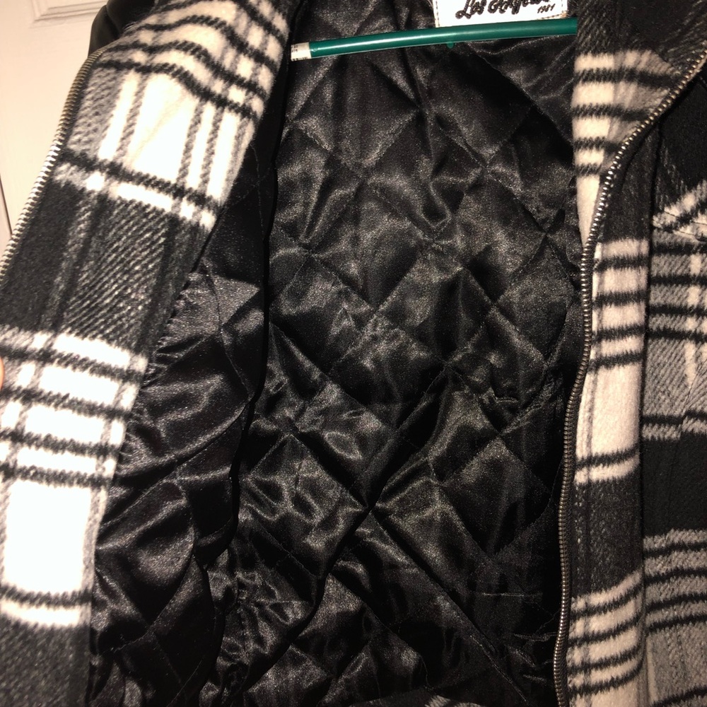 Jacket - Picture 5 of 6